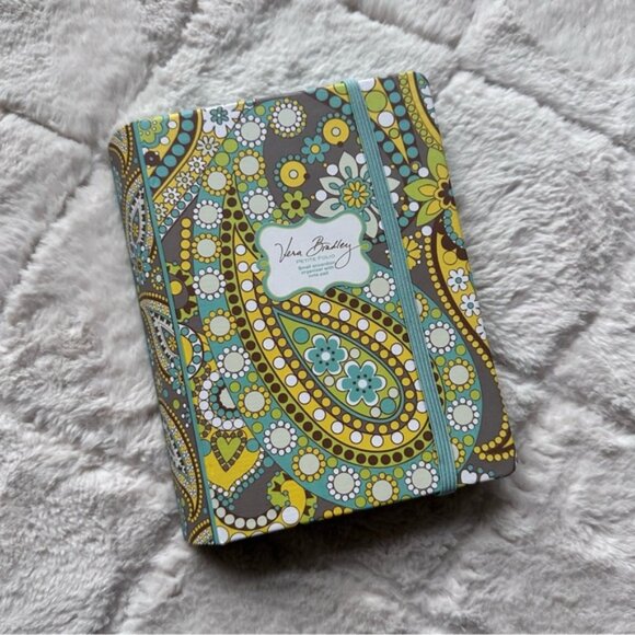 Vera Bradley | Petite Folio | Lemon Parfait - Picture 1 of 12